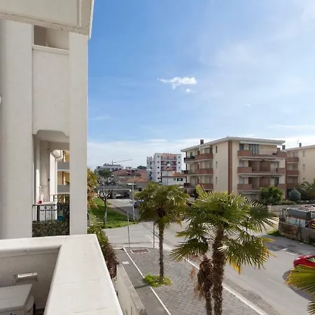 Palazzo Mediterraneo *